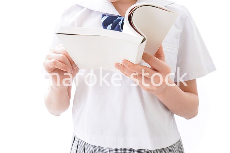 自習をする学生