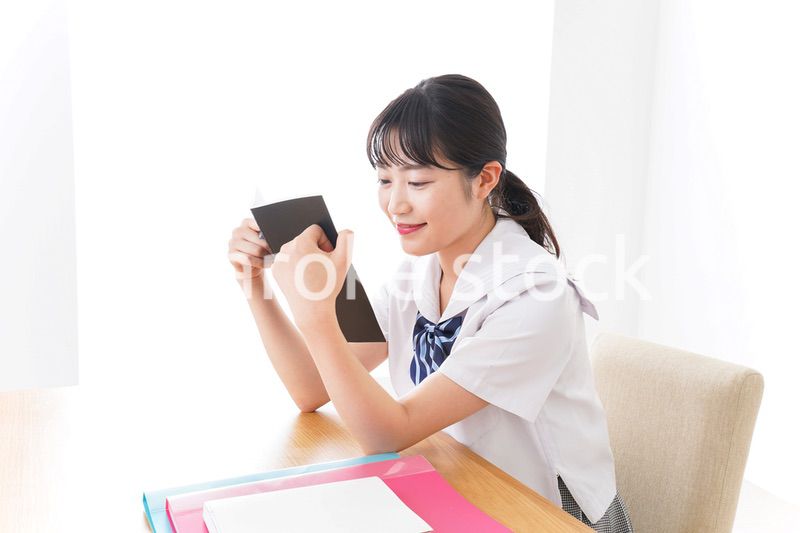 自習をする学生