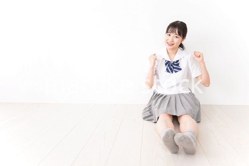 笑顔の若い学生