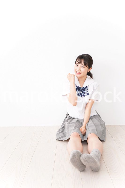 笑顔の若い学生