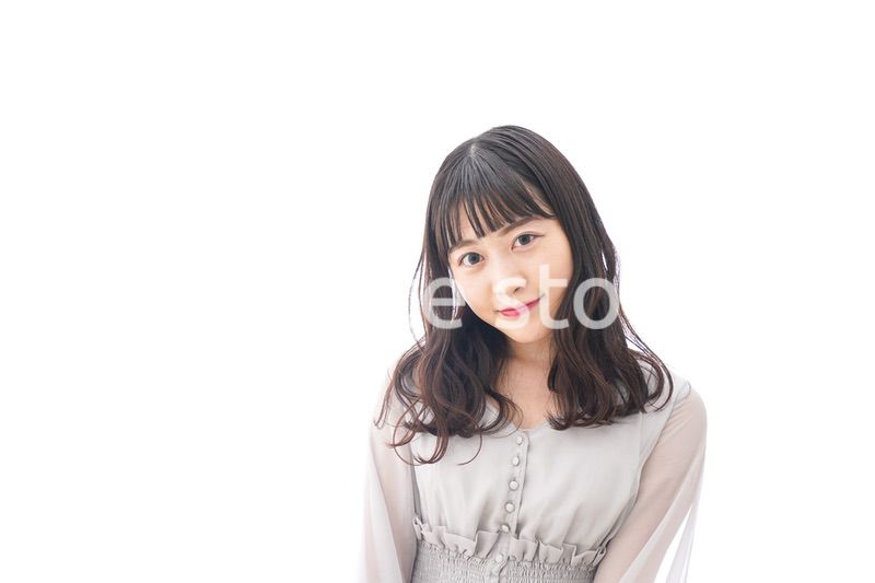 笑顔の若い女性ポートレート