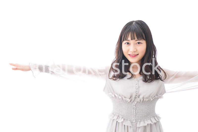 笑顔の若い女性ポートレート