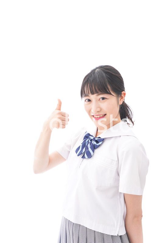 グッドサインをする女子学生