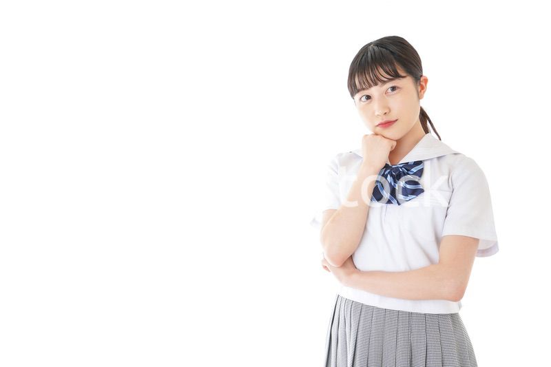 考え事をする学生