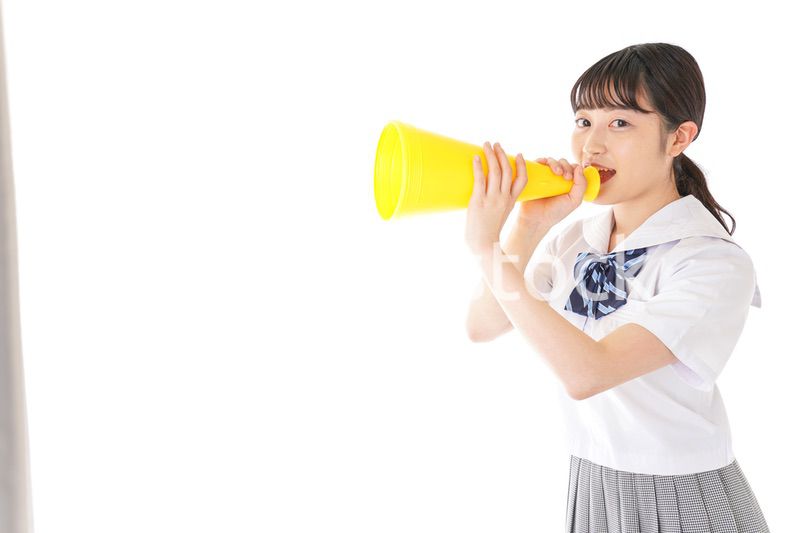 応援をする学生