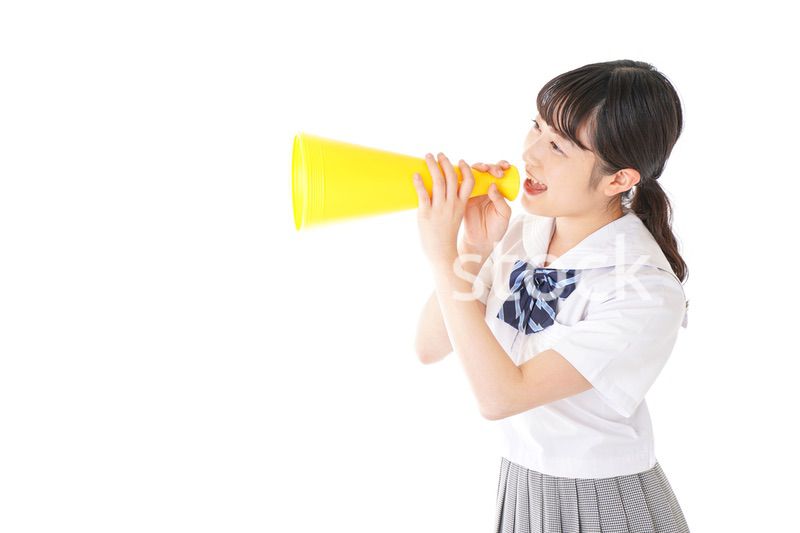 応援をする学生