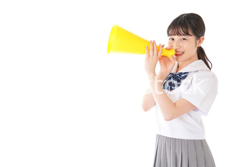 応援をする学生