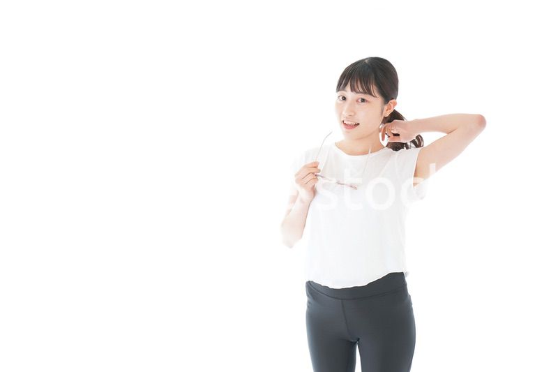 サングラスをかけた女性・リゾートイメージ