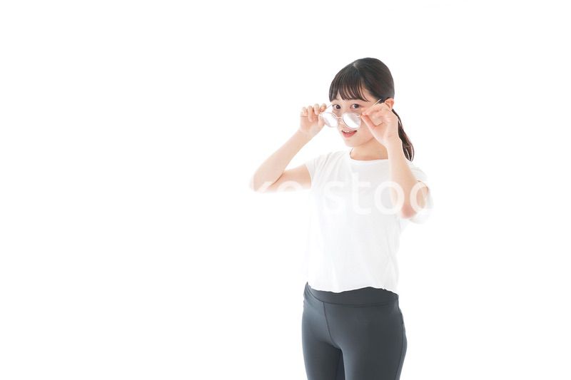 サングラスをかけた女性・リゾートイメージ