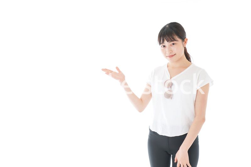 指を指す女性・リゾートイメージ