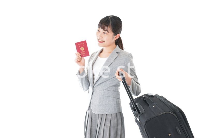 海外出張に行くビジネスウーマン