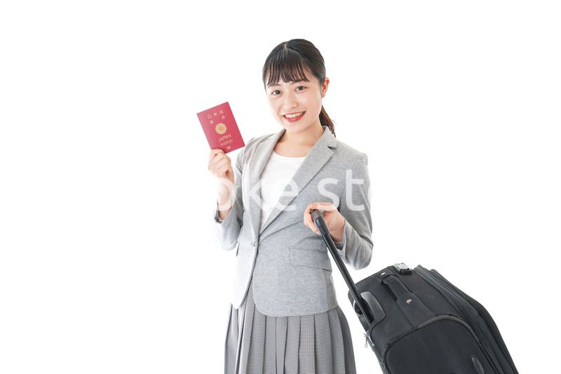 海外出張に行くビジネスウーマン