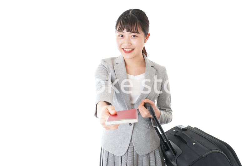 海外出張に行くビジネスウーマン