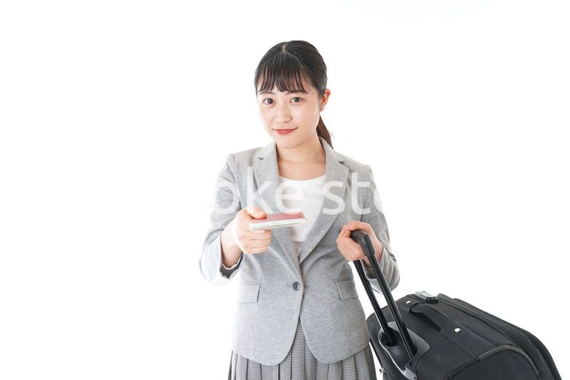 海外出張に行くビジネスウーマン