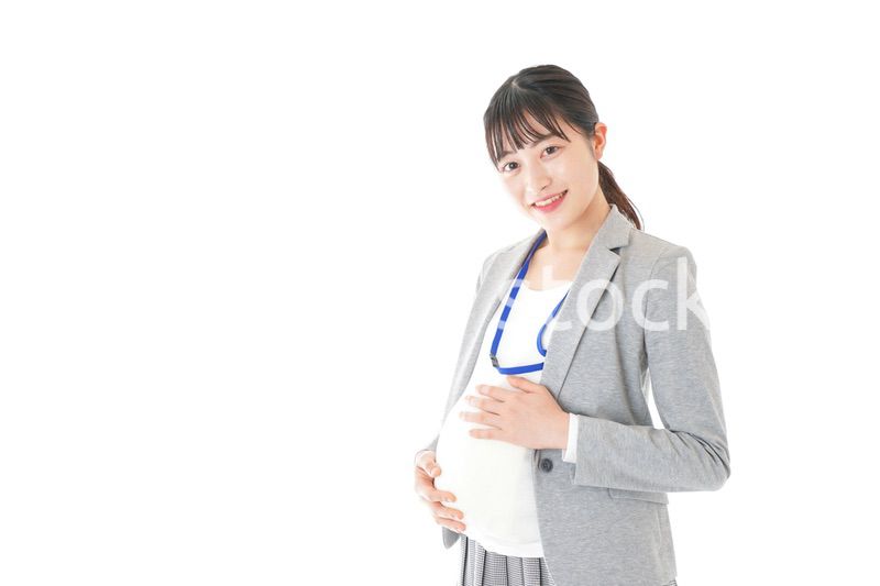 妊娠中の若いビジネスウーマン
