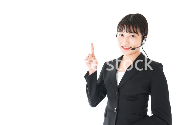 若い女性オペレーター・同時通訳イメージ