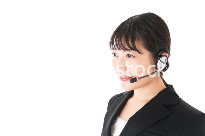 若い女性オペレーター・同時通訳イメージ
