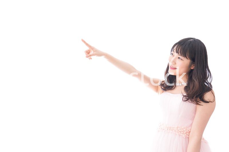 ピンクのドレスを着た花嫁