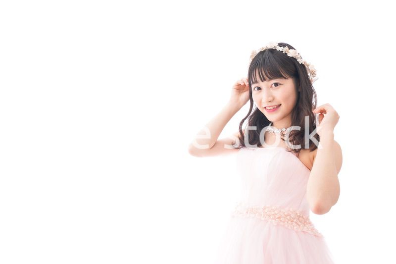 ドレスを着た若い花嫁