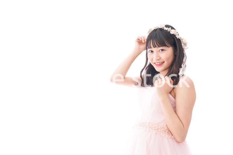 ピンクのドレスを着た花嫁