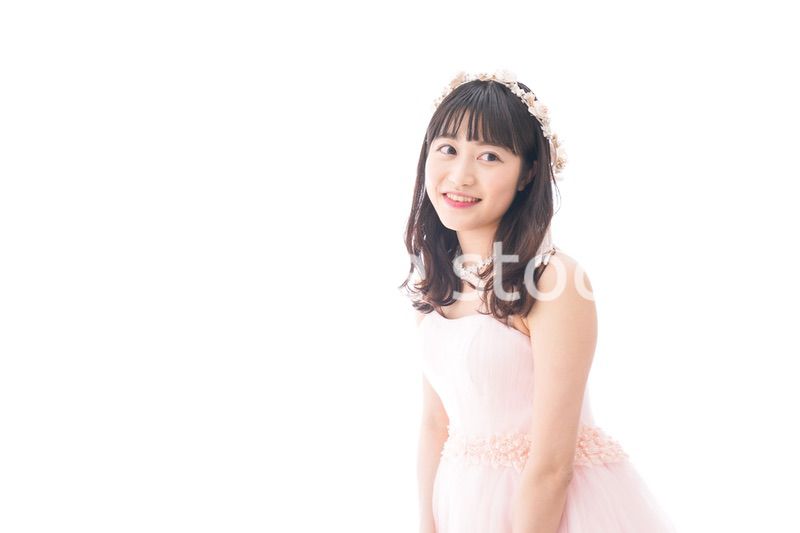 ドレスを着た若い花嫁