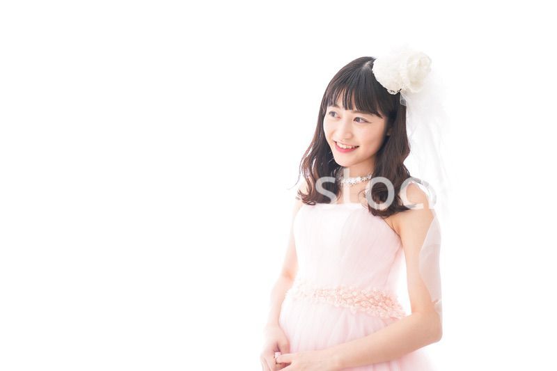 ドレスを着た若い花嫁