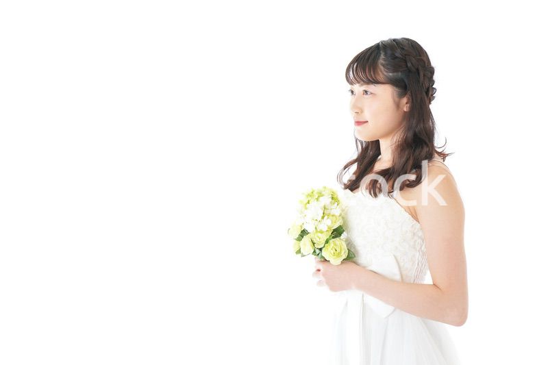ブーケを持つ花嫁