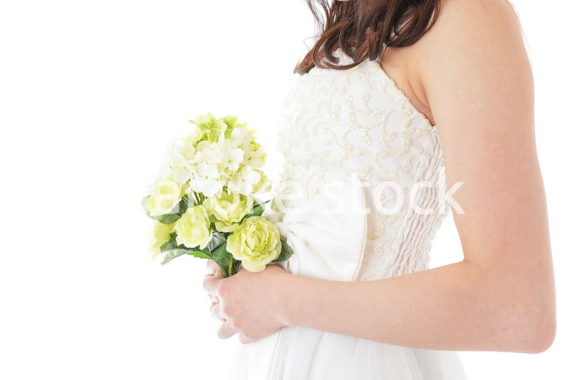 ブーケを持つ花嫁