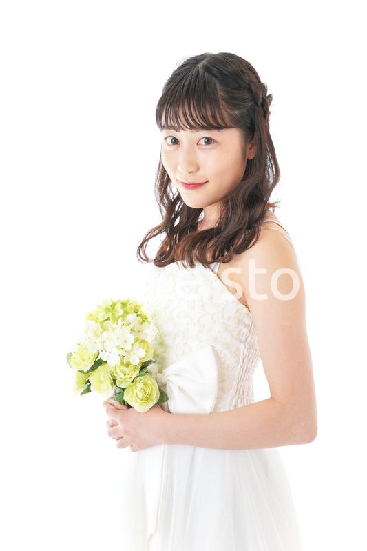 ブーケを持つ花嫁