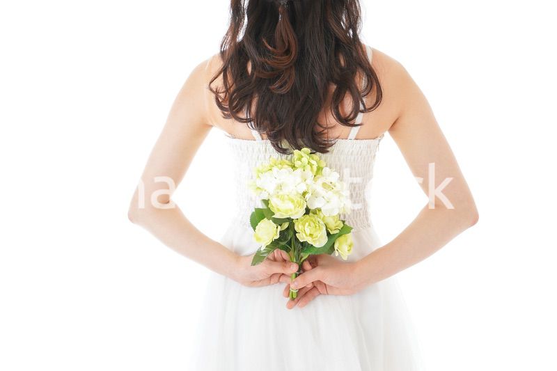 ブーケを持つ花嫁