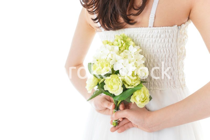 ブーケを持つ花嫁
