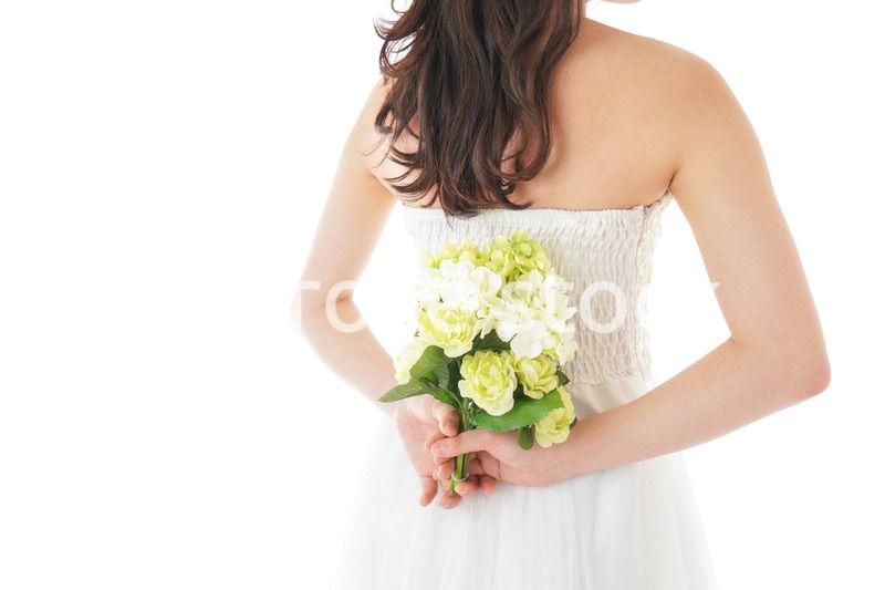 ブーケを持つ花嫁