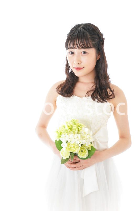 ブーケを持つ花嫁