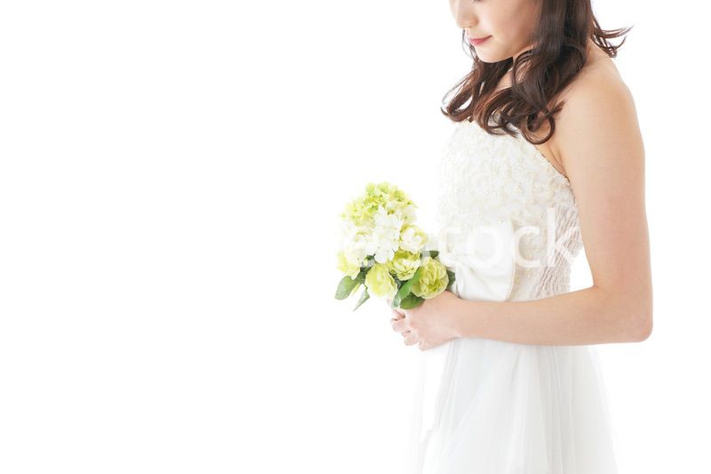 ブーケを持つ花嫁