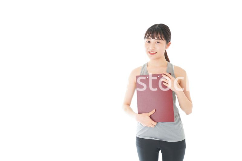 スポーツウェアを着た若い女性