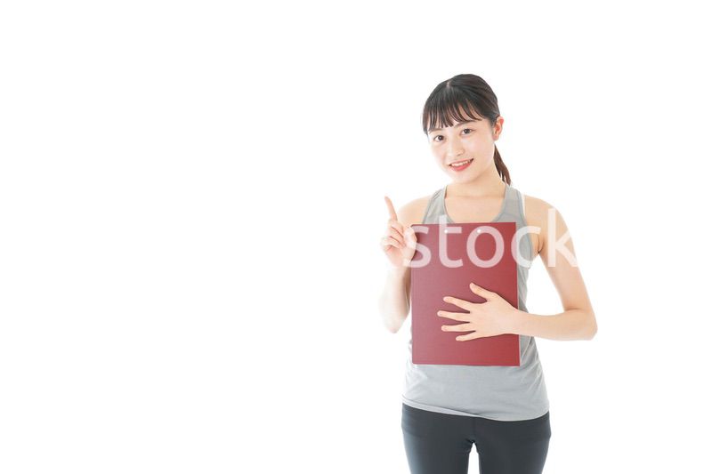 スポーツウェアを着た若い女性