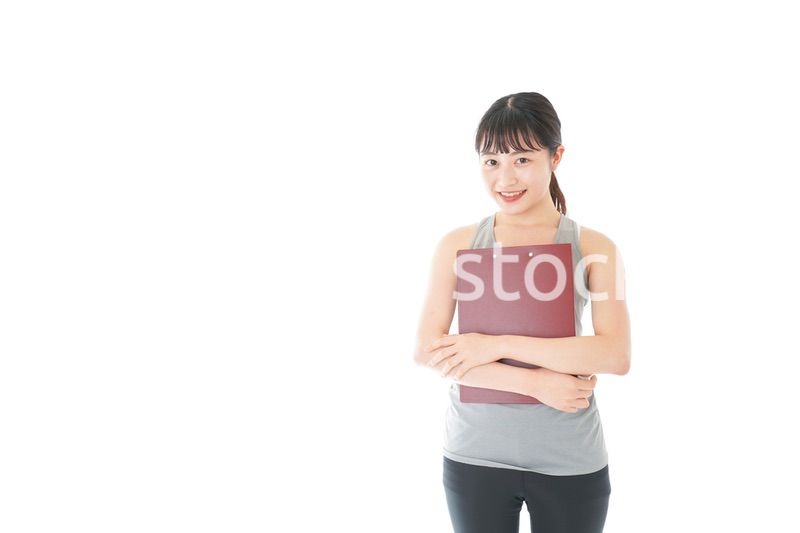 スポーツウェアを着た若い女性