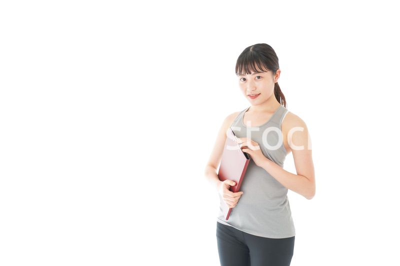 スポーツウェアを着た若い女性