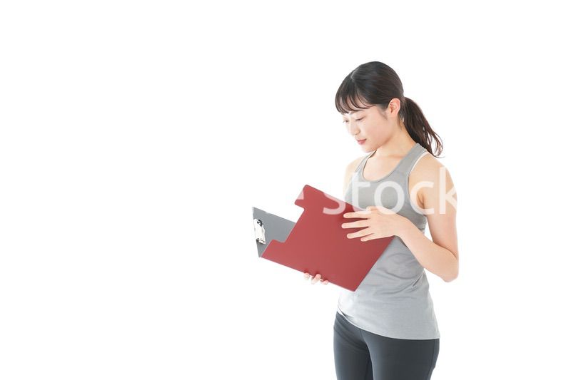 スポーツウェアを着た若い女性