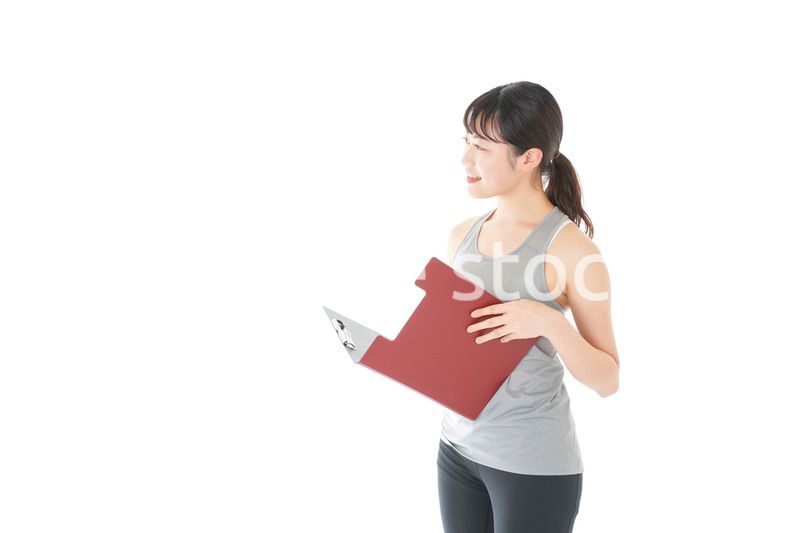 スポーツウェアを着た若い女性