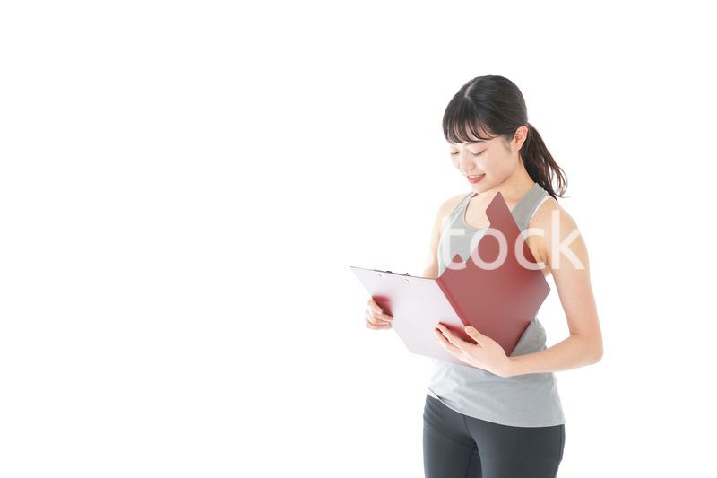 スポーツウェアを着た若い女性