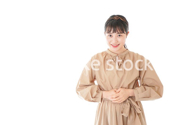 笑顔の若い女性ポートレート