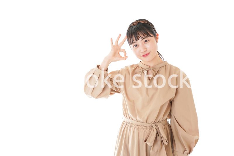 笑顔の若い女性ポートレート