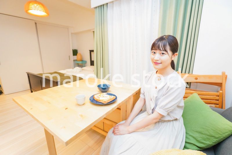 一人暮らしの女性ポートレート