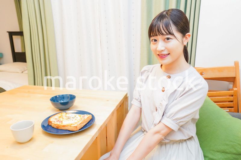 一人暮らしの女性ポートレート