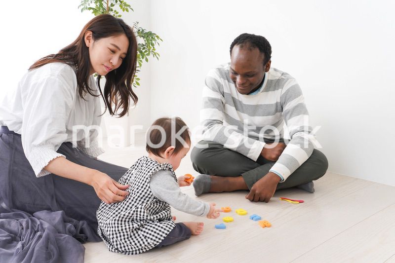 英会話教室の体験をする赤ちゃん