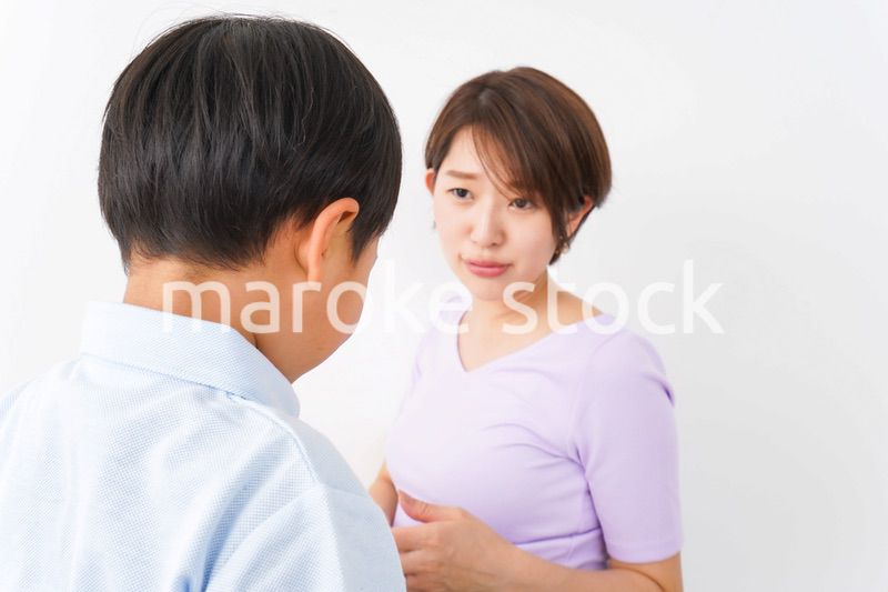 通学をする子どもとお母さん