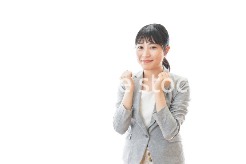 大喜びをする笑顔のビジネスウーマン