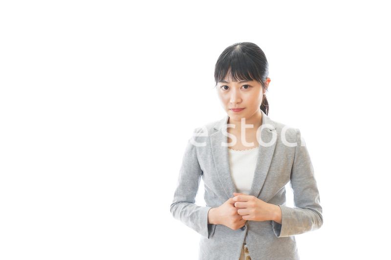 悩むビジネスウーマン