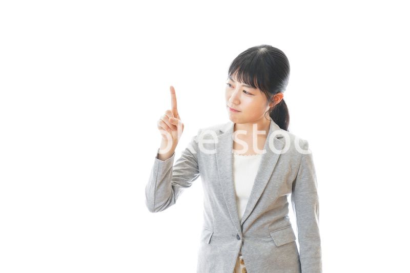 怒りを感じるビジネスウーマン